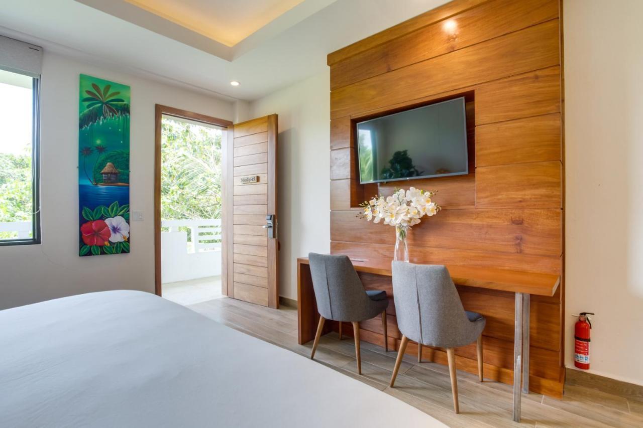 Standard King Room (No View)