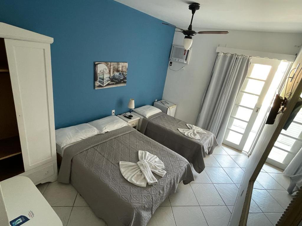 Habitación Triple con balcón
