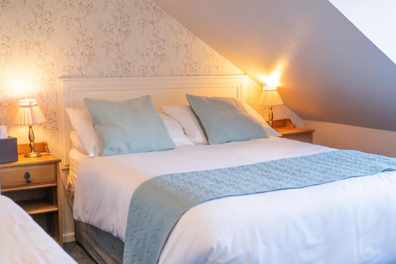 Budget Double Room,1332935168:JPEG