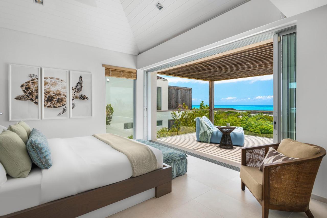 North Shore 4 Bedroom Oceanview Villa