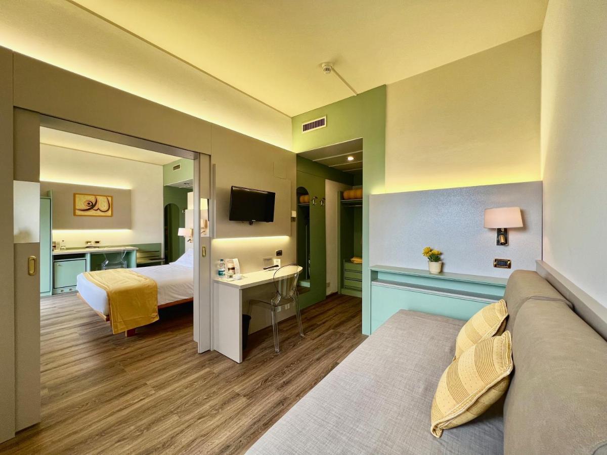 Deluxe Suite mit Whirlpool-Badewanne