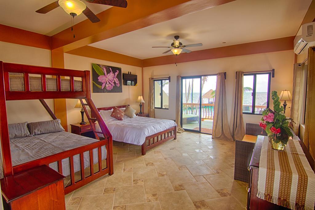 Quadruple Room with Sea View