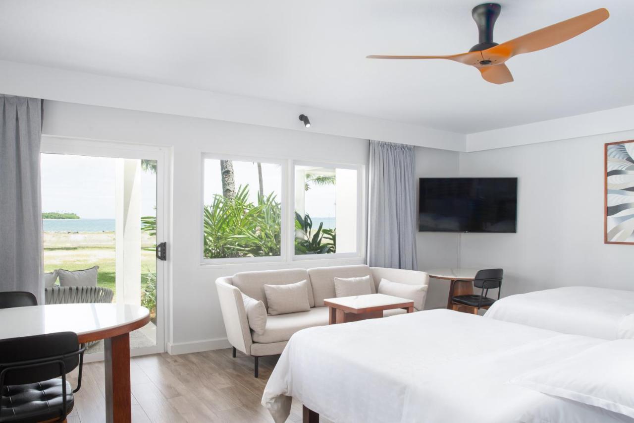 Larger Studio, 2 Double, Oceanfront