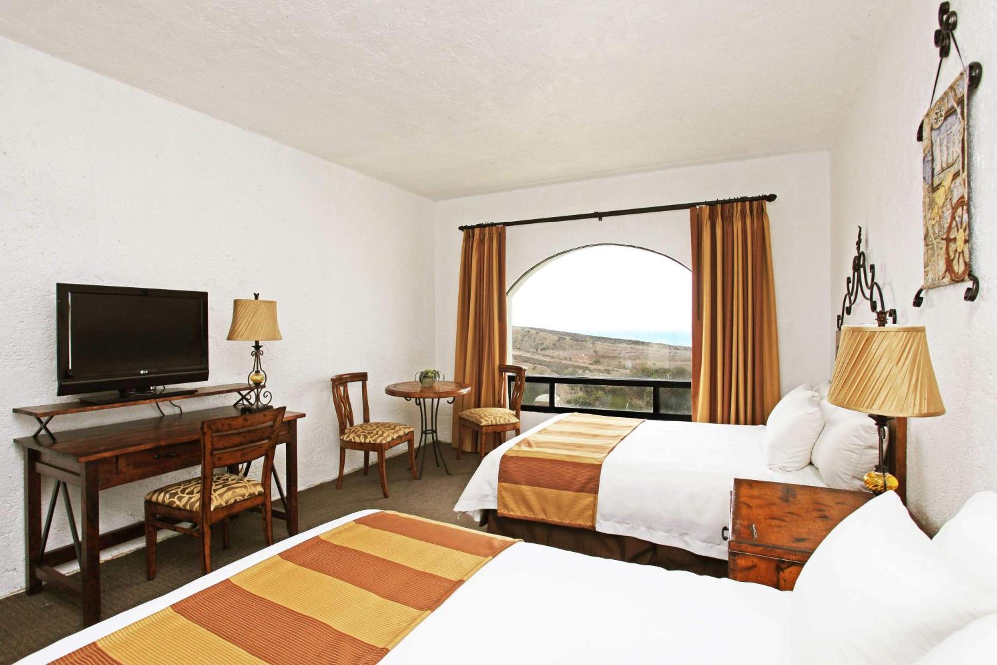 Studio Two Double Beds
