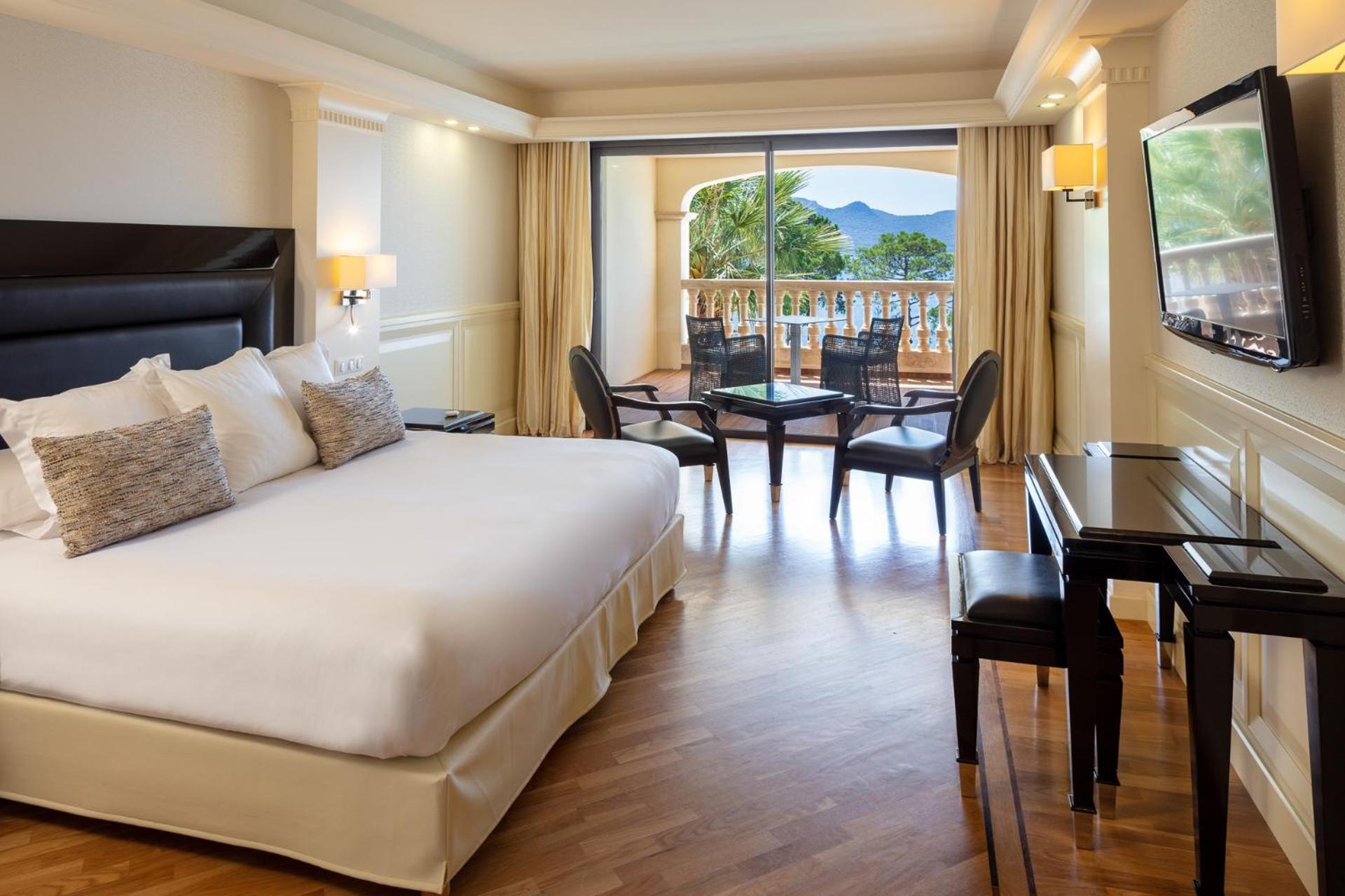Superior Triple Room with Sea View