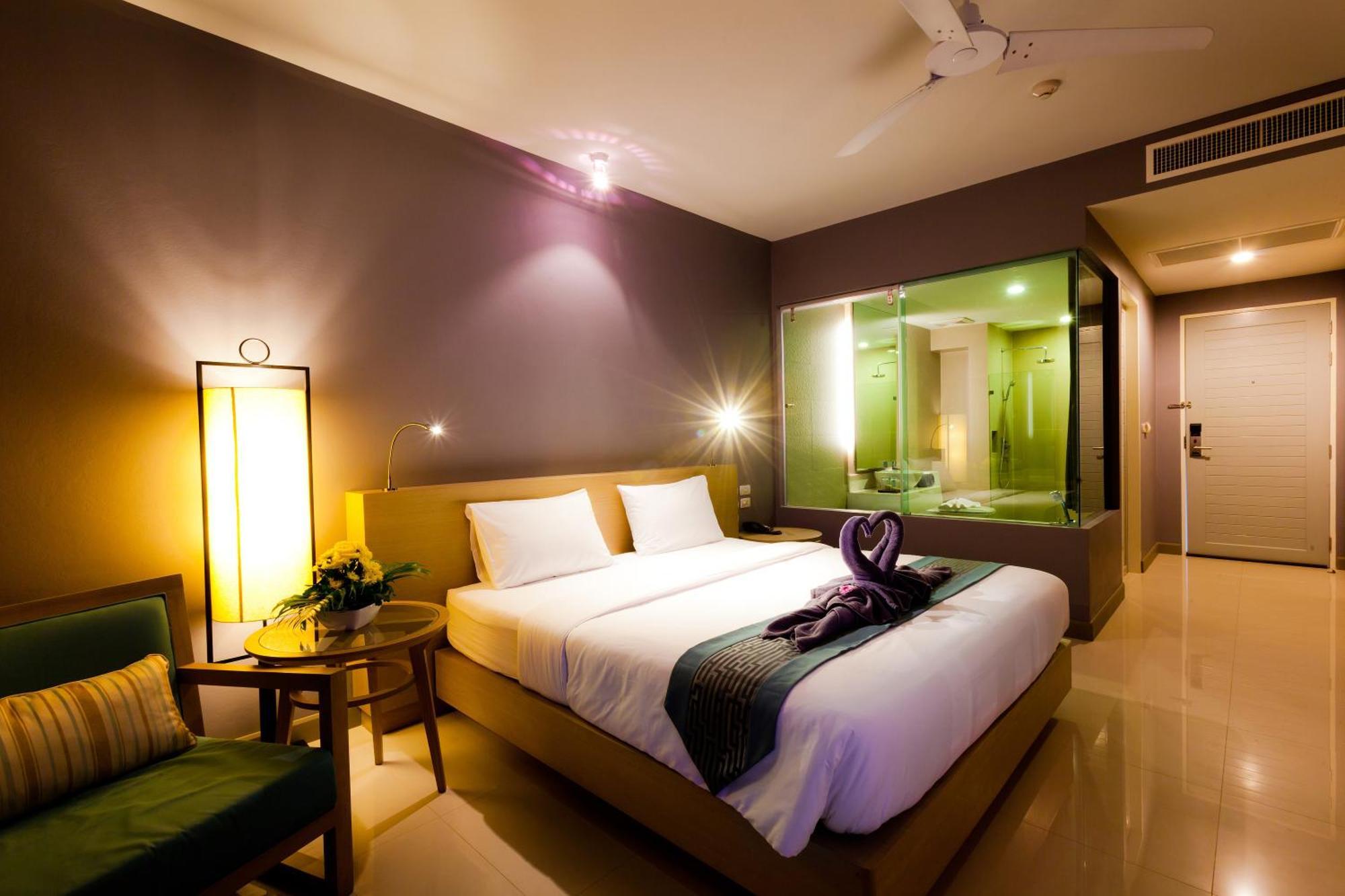 Chambre Double ou Lits Jumeaux Supérieure - Vue sur Piscine