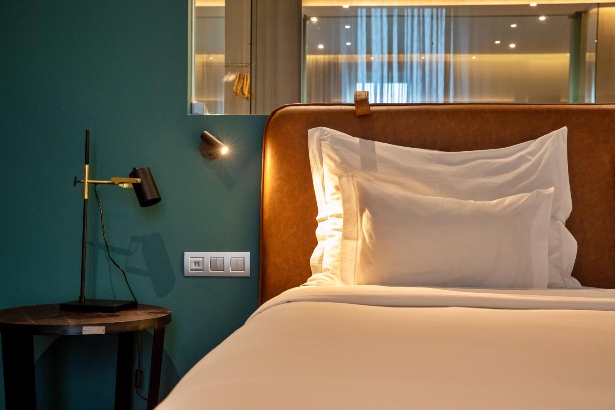 Premium Double or Twin Room,1550470492:JPEG