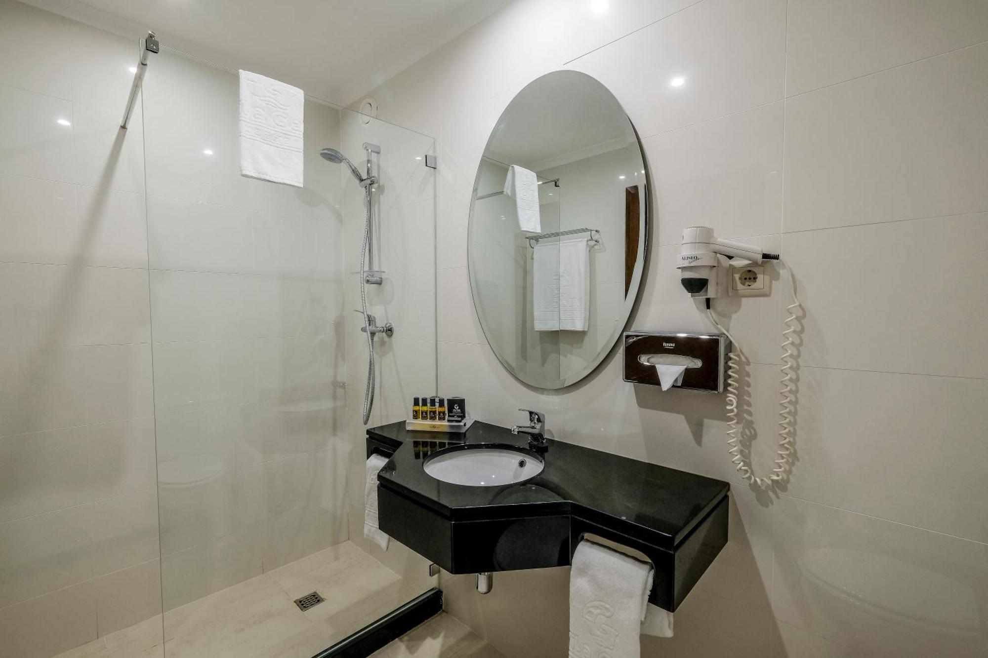 Suite Junior con vistas al mar (3 adultos)