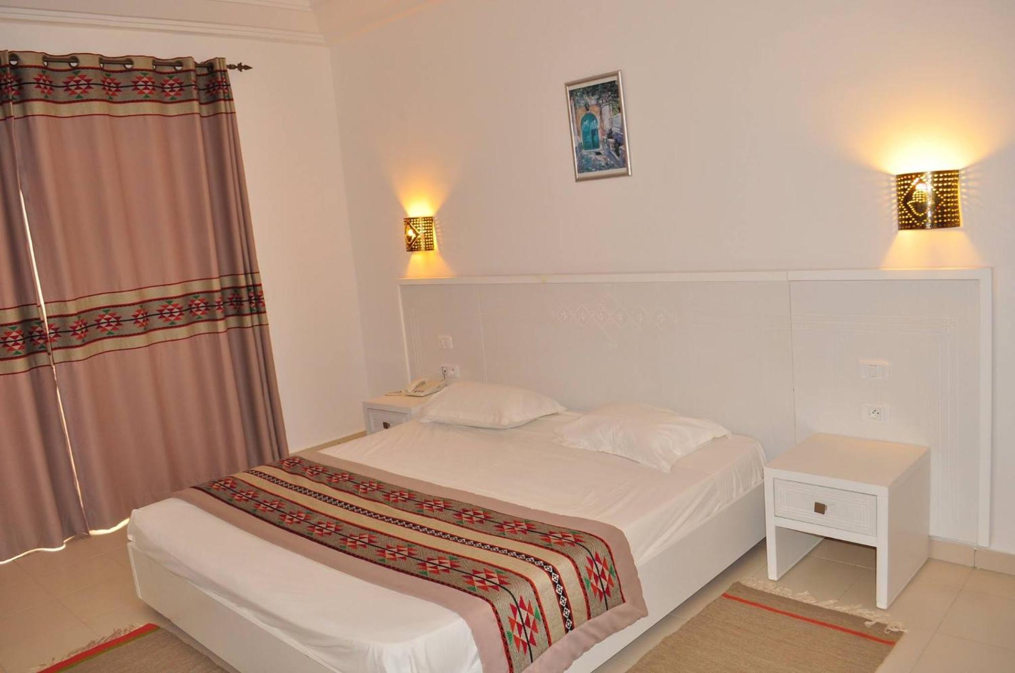 Standard Single Room,1209712924:JPEG