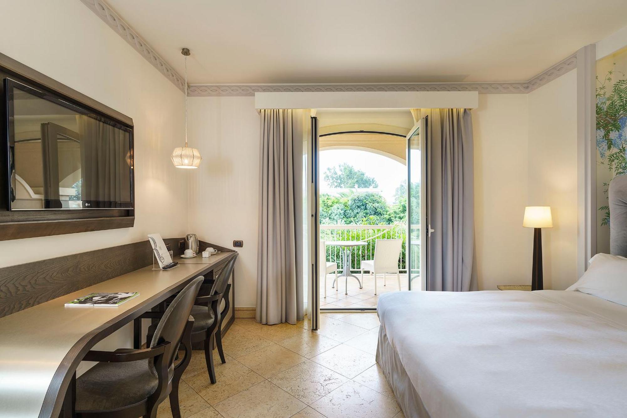 Deluxe Double or Twin Room Terrace