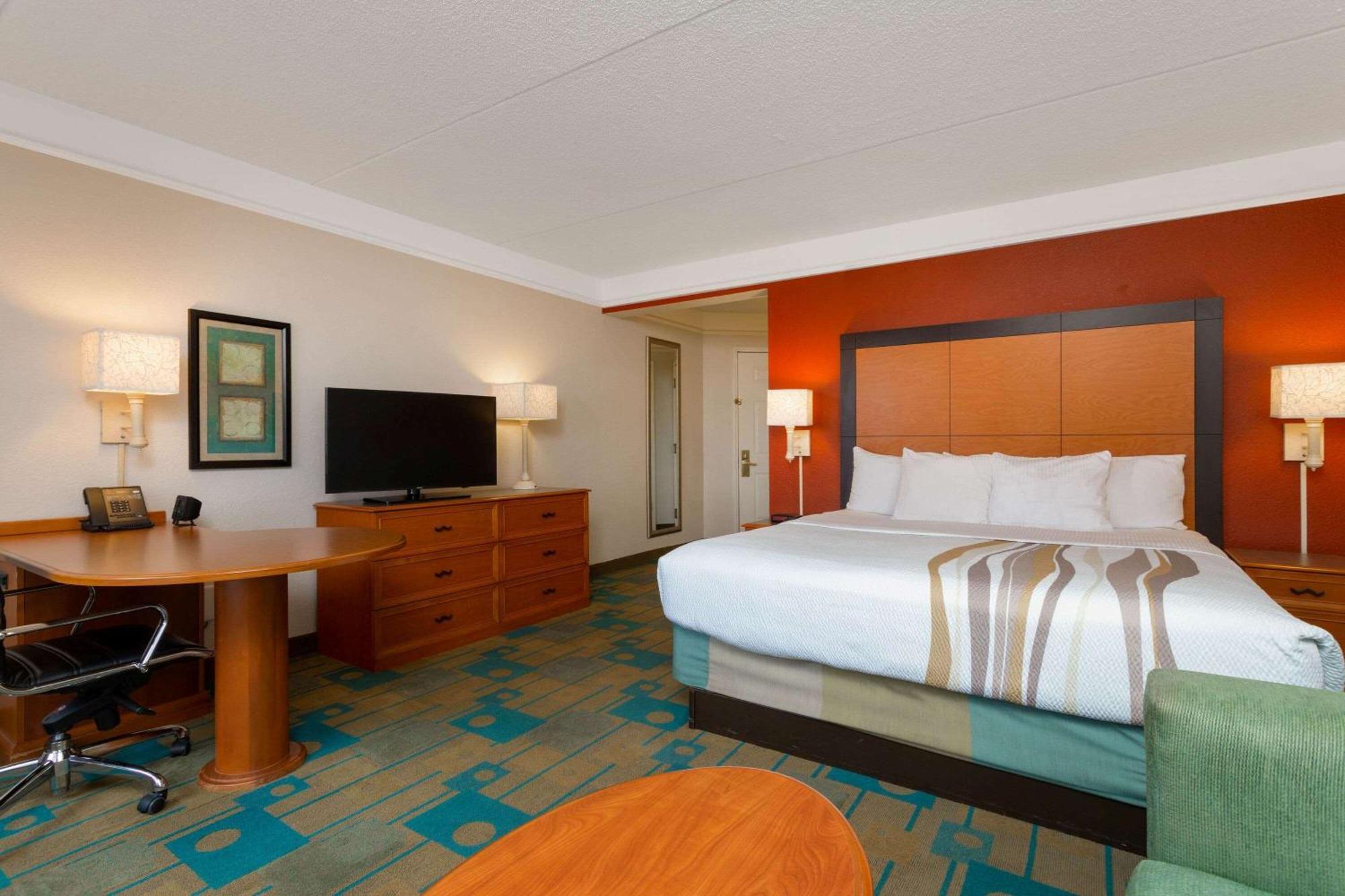 Executive King Room