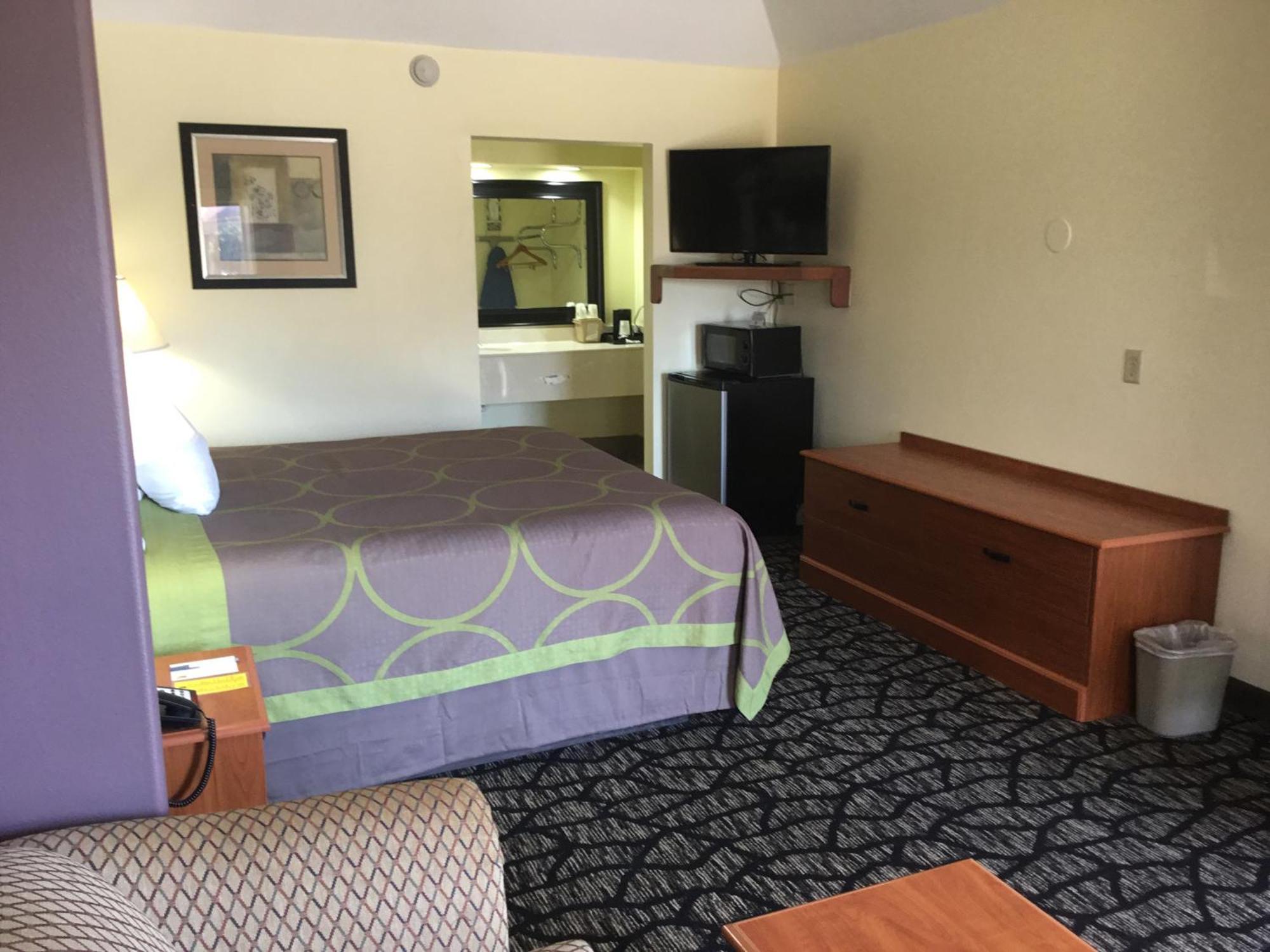 King Room - Non-Smoking