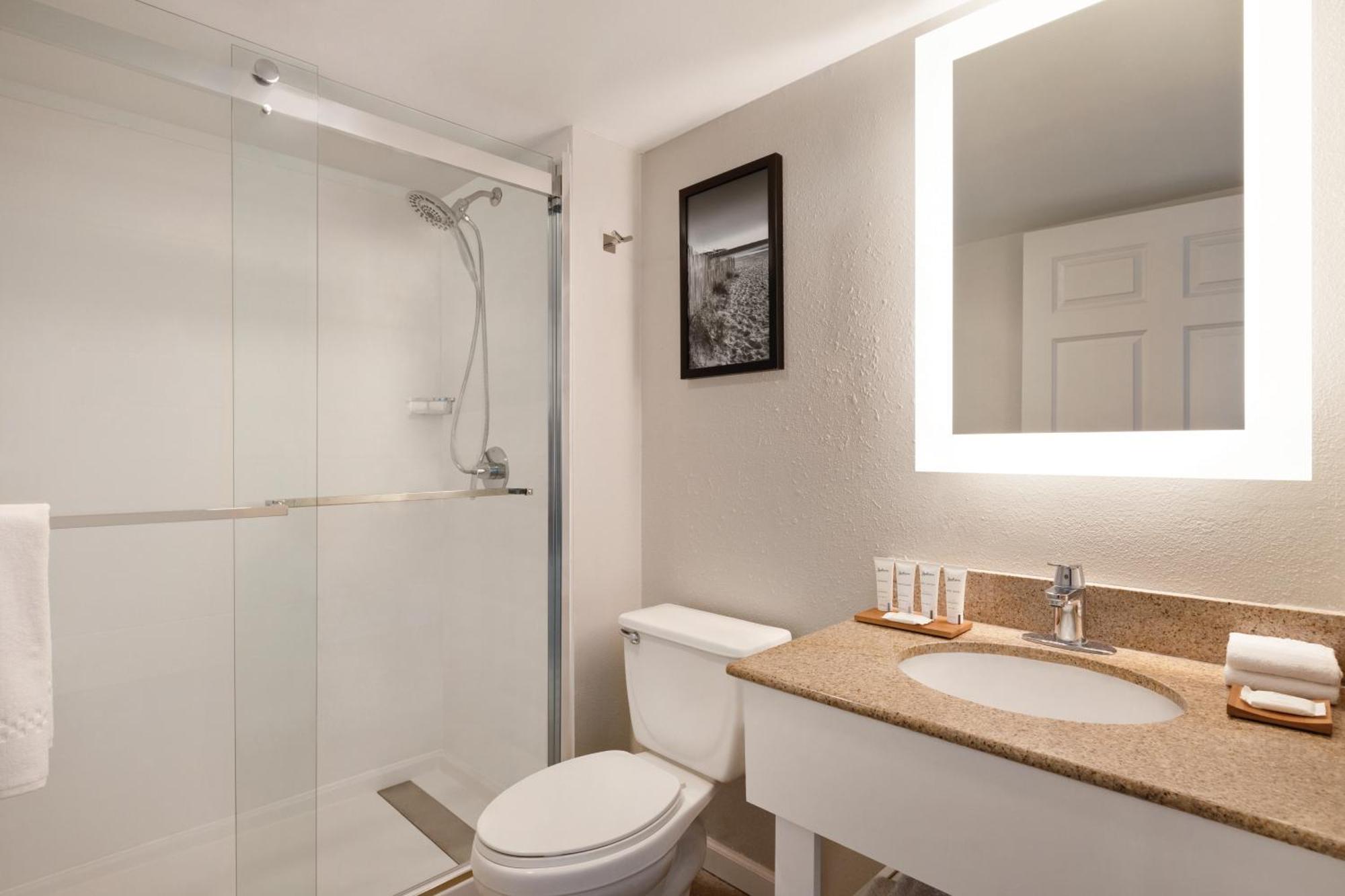 High Floor Premier Suite Two Double Beds Kitchen & Sofa Bed Non Smoking,1211604238:JPEG