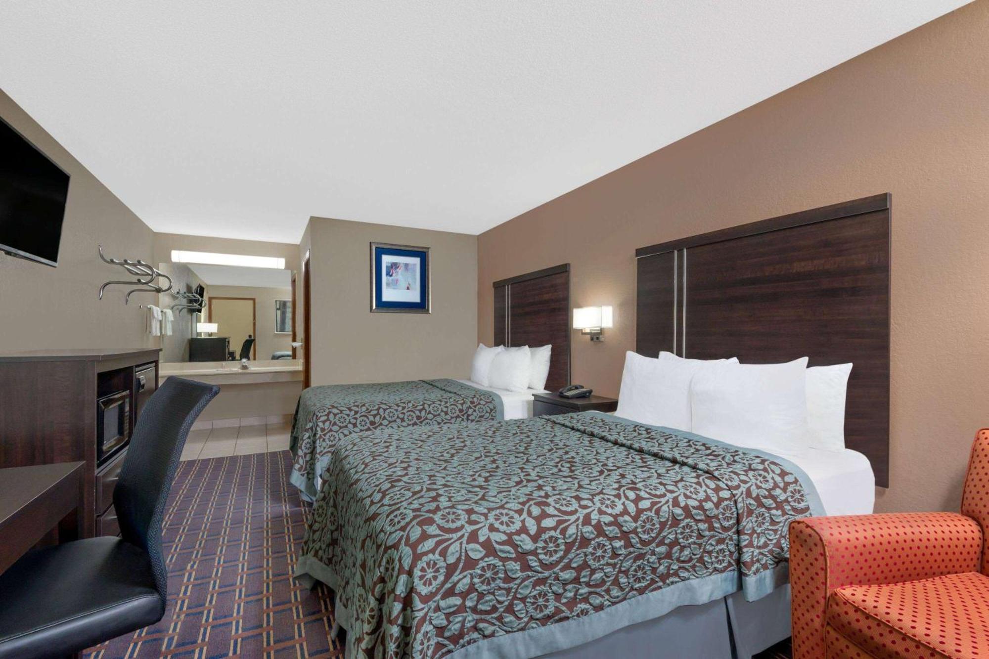 Double Room with Two Double Beds - Non-Smoking