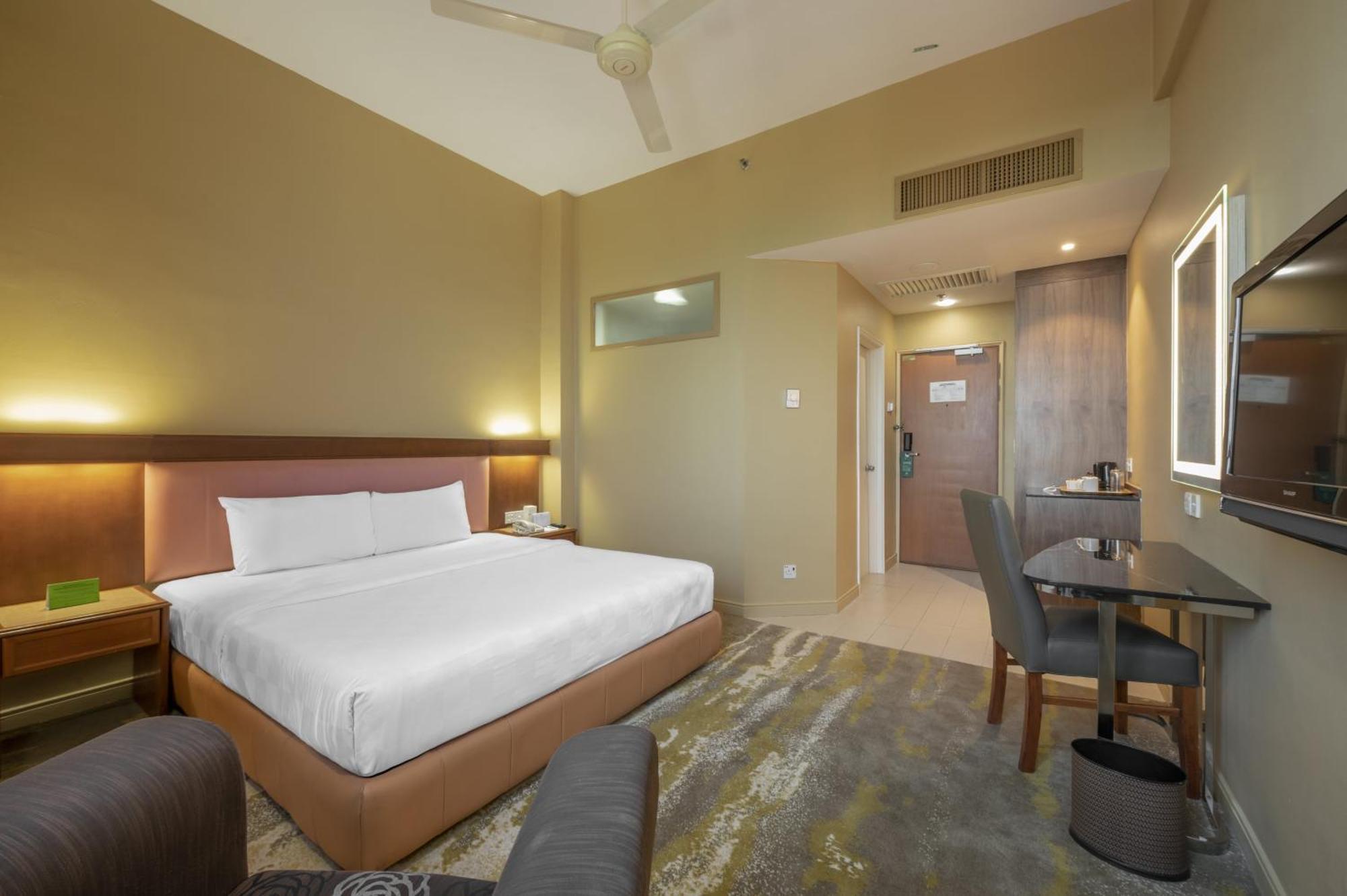Standard Double Room,1212771955:JPEG