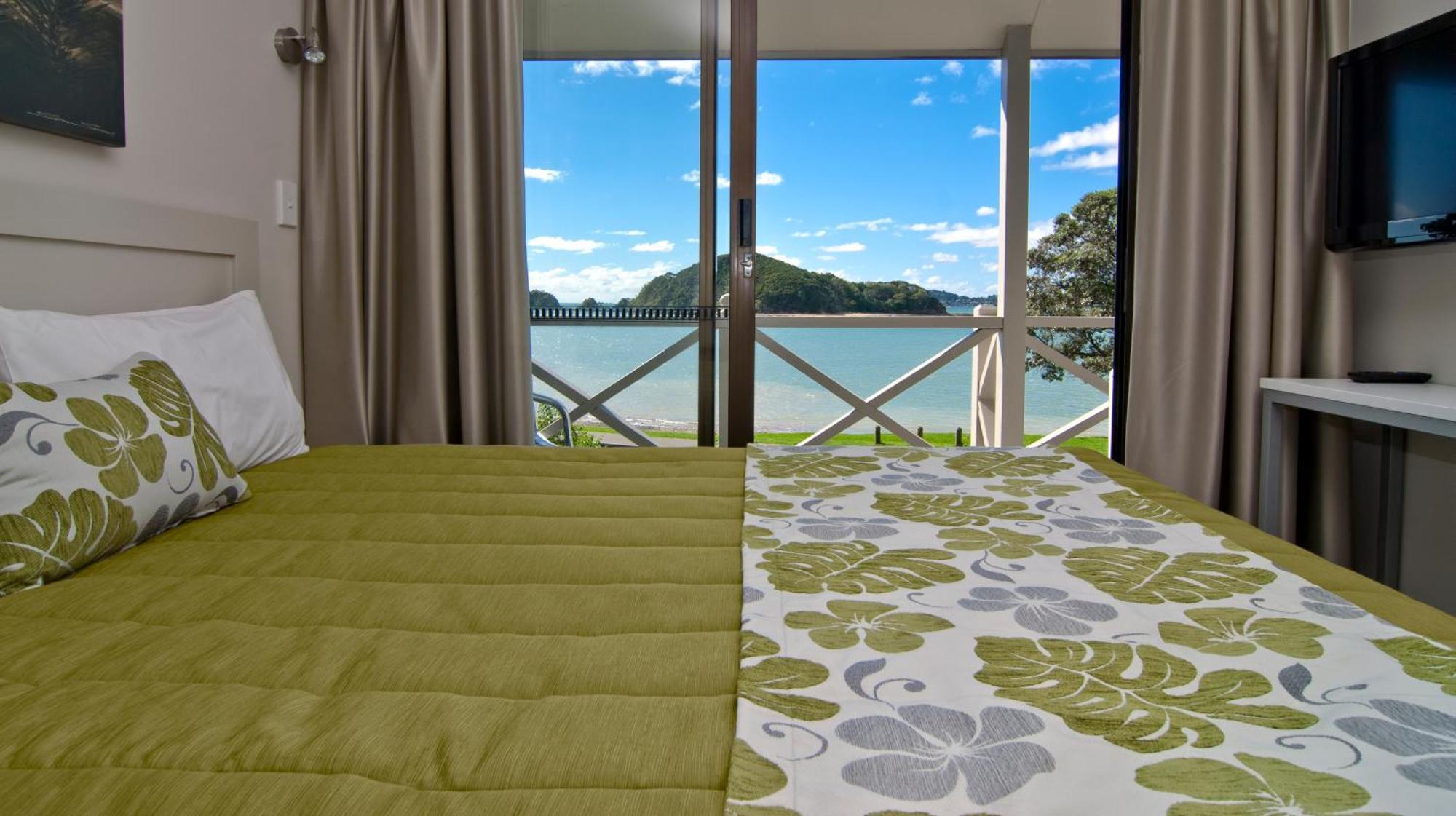 Deluxe Suite Sea View Water Front