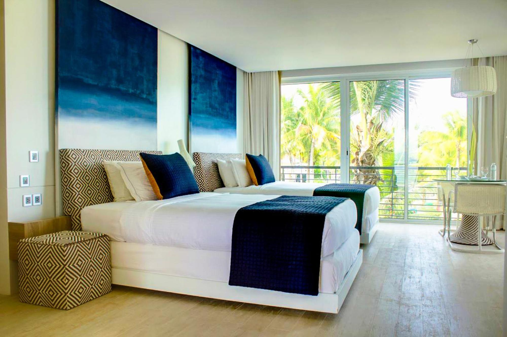 Cluster Deluxe Pool View