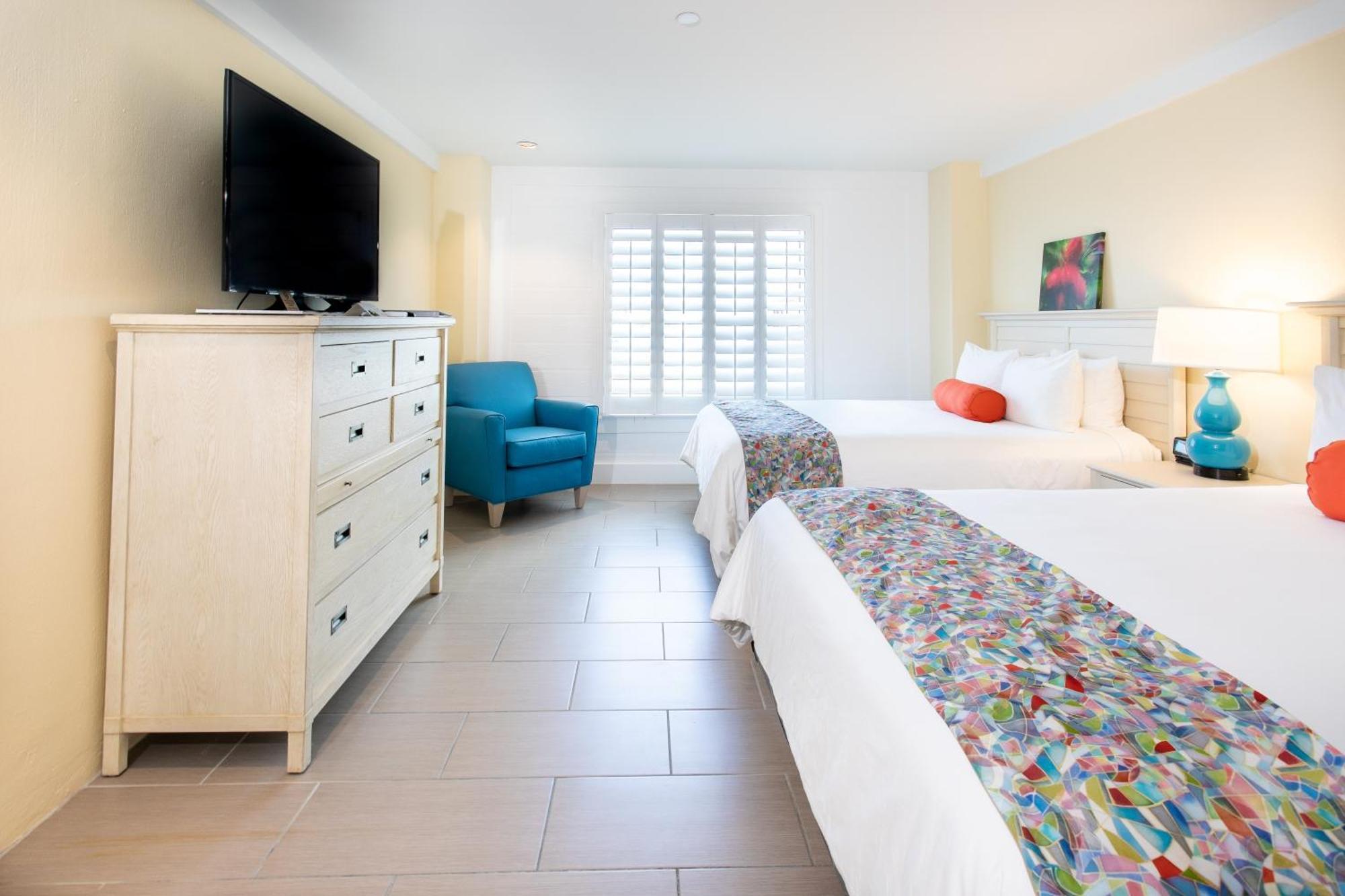 Deluxe Ocean Front Two Queen Beds