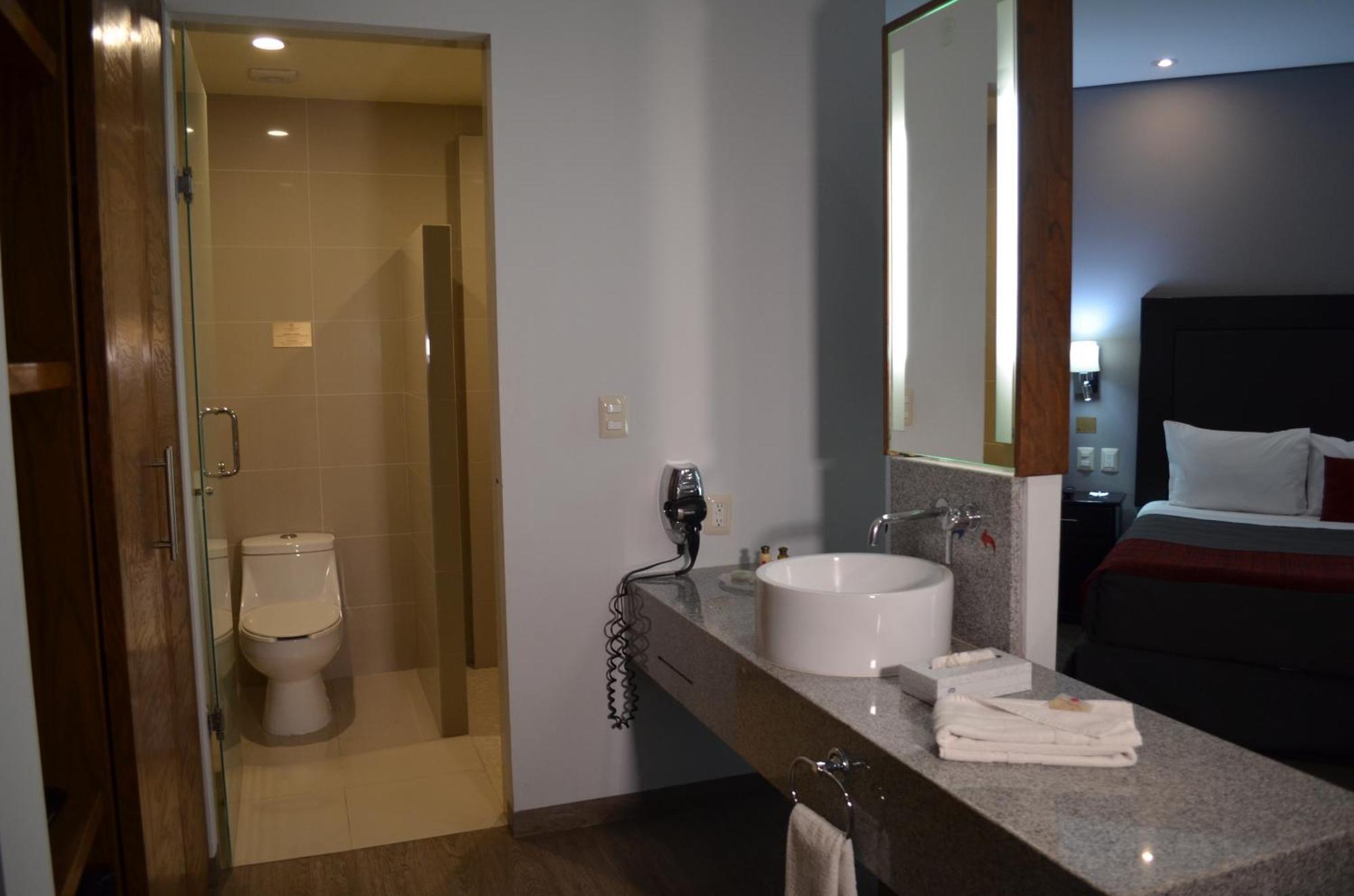 Executive King Room,1547454577:JPEG