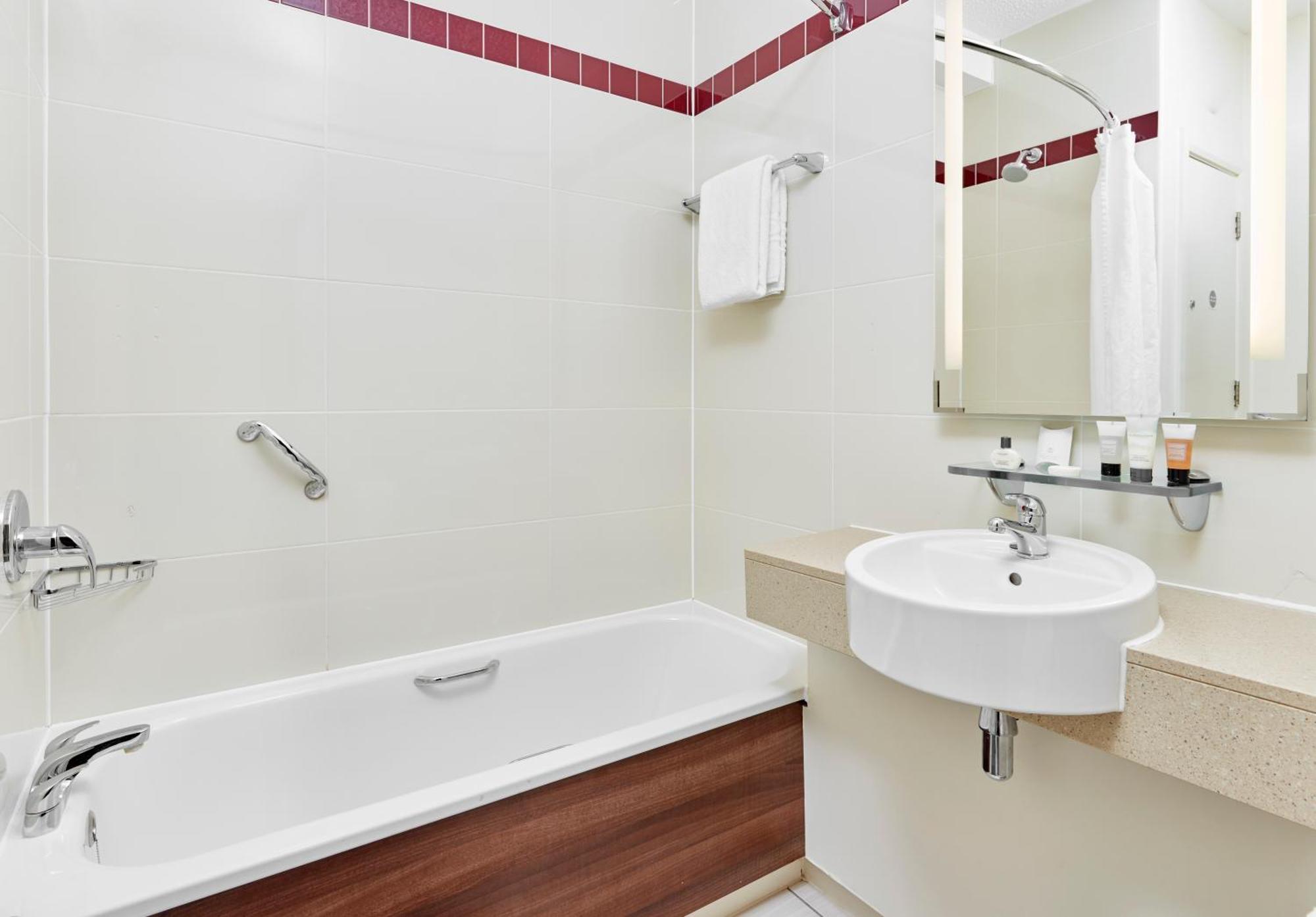 Superior Double Room,654356004:JPEG
