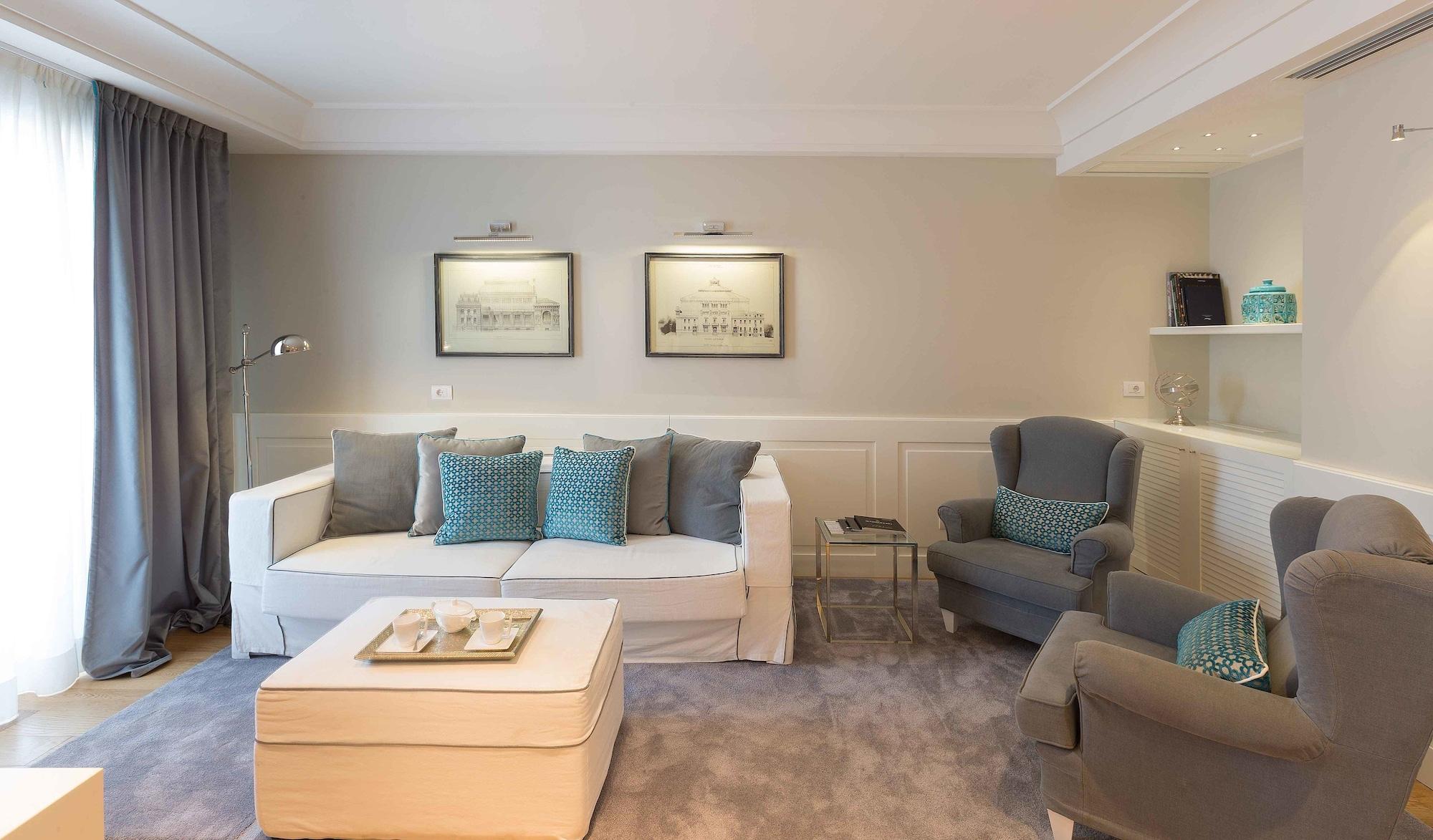 Suite with Front Sea View