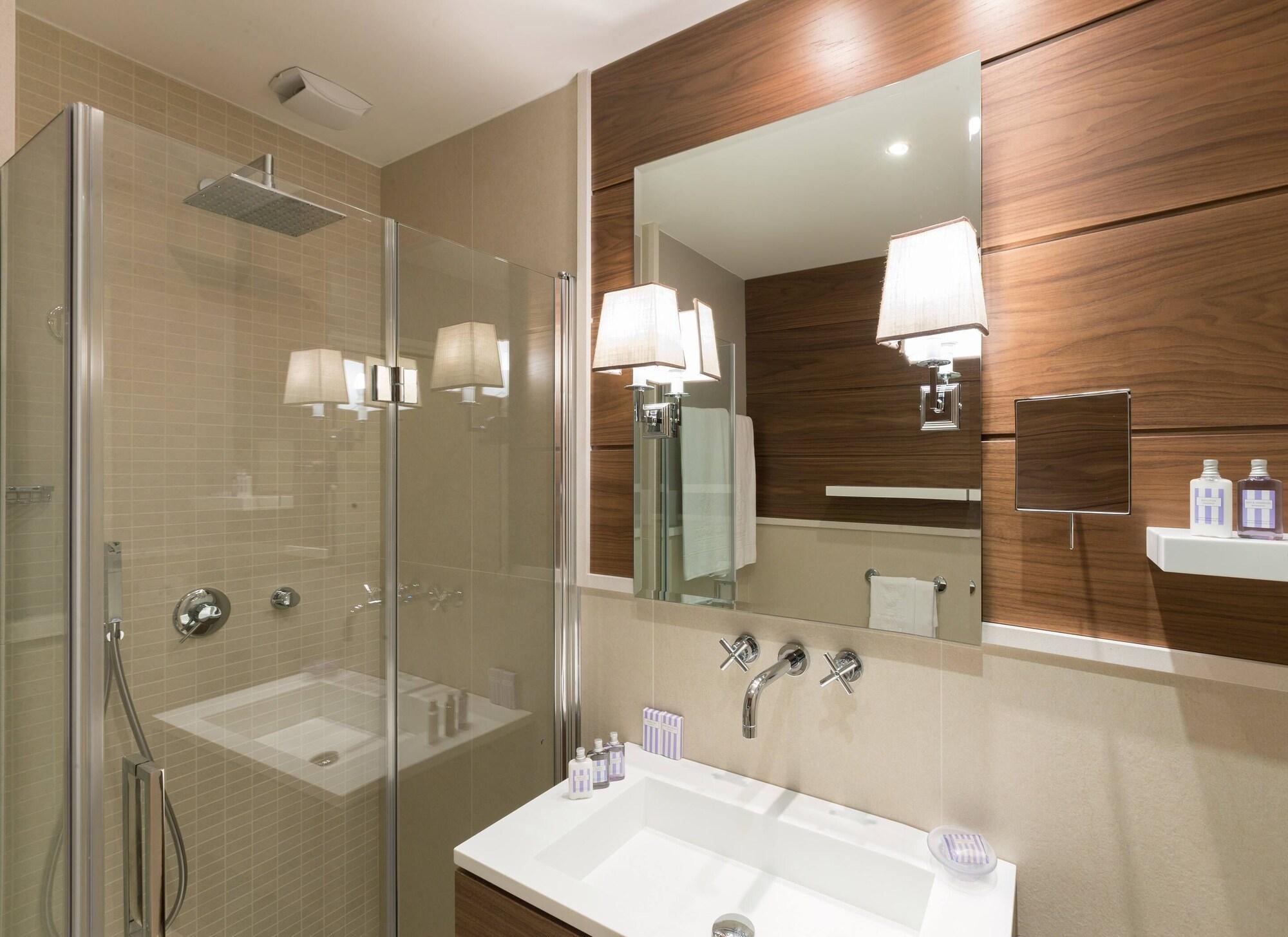 Superior Room with Side Sea View