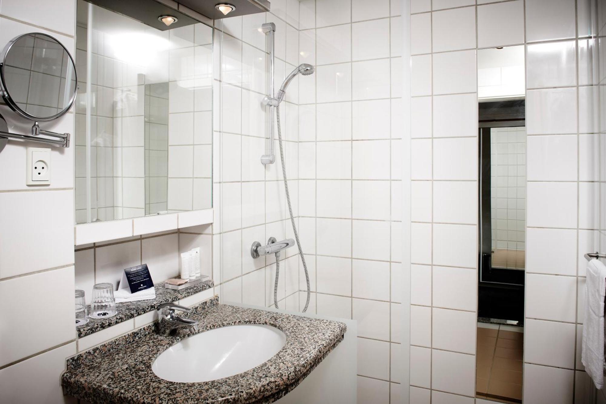 Double or Twin Room with Balcony