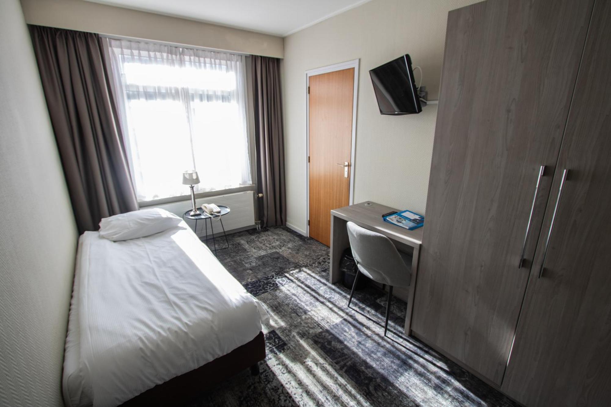 Single Room,847146332:JPEG