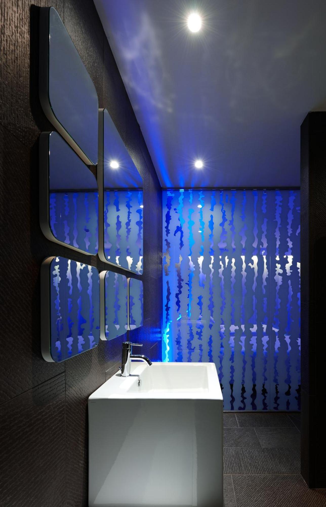 Camera Matrimoniale/Doppia con Letti Singoli con Balcone
