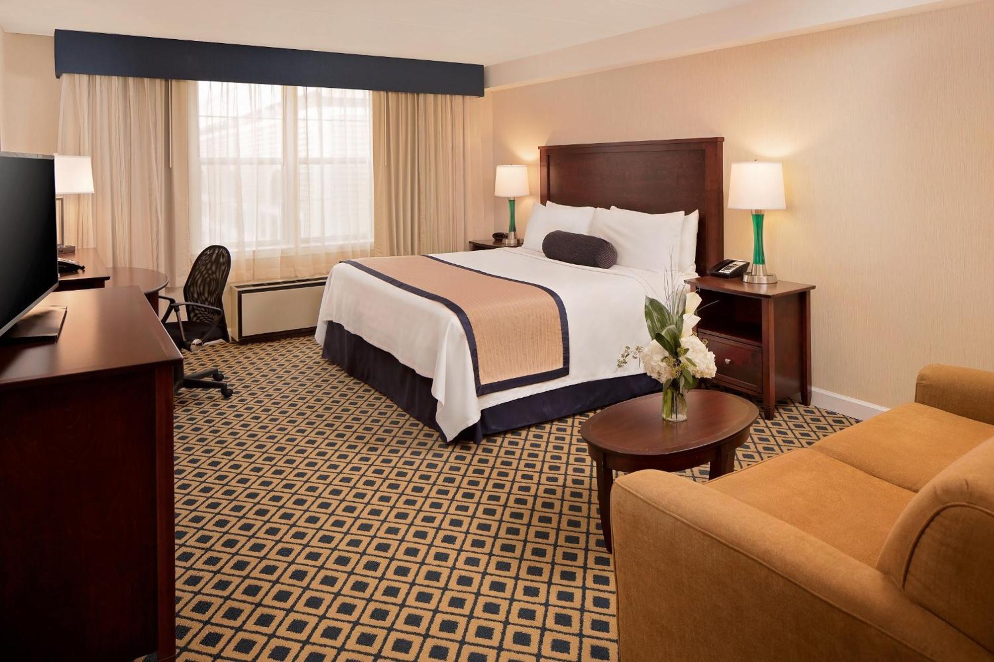 Standard King Room