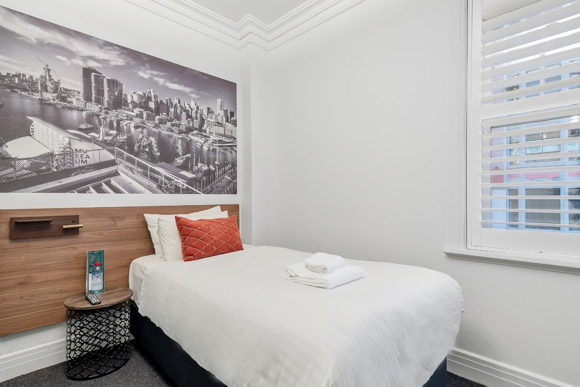 Deluxe Single Room