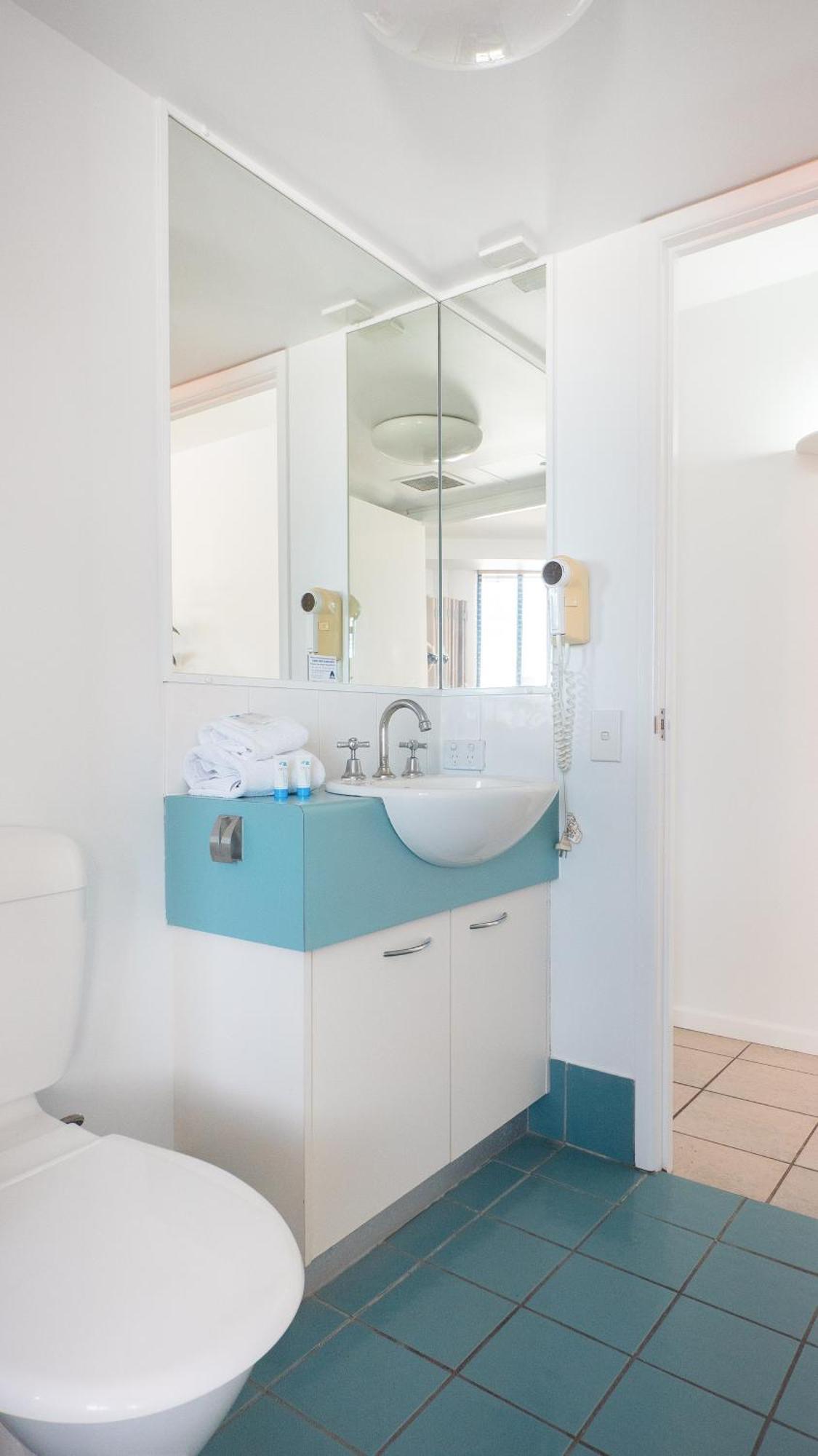 Two-Bedroom Deluxe Apartment