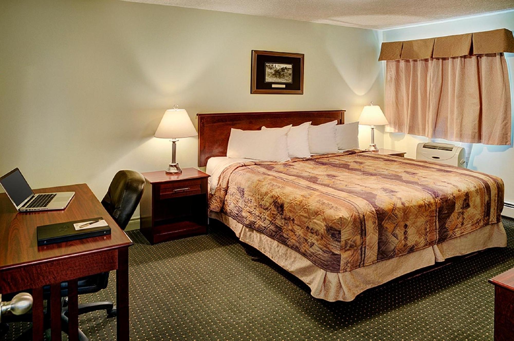Queen Room