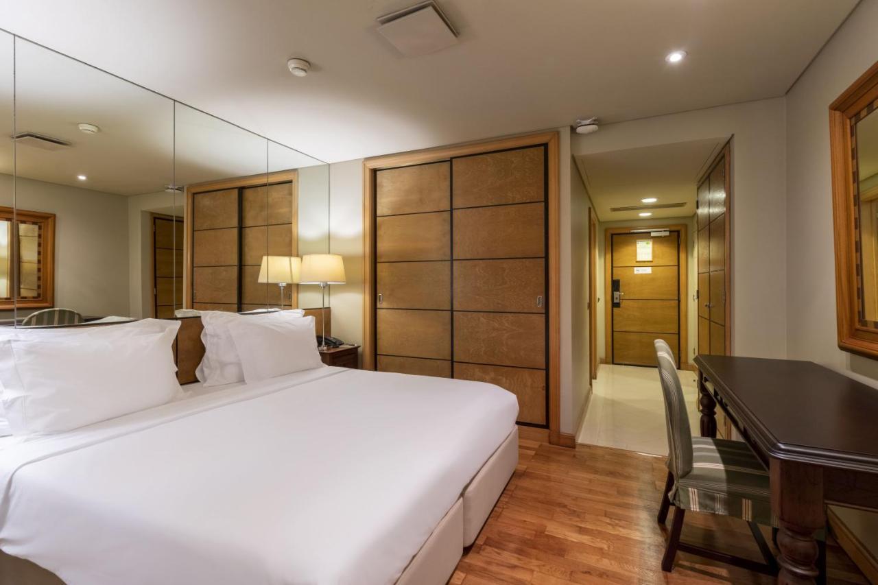 Double or Twin Room Garden View
