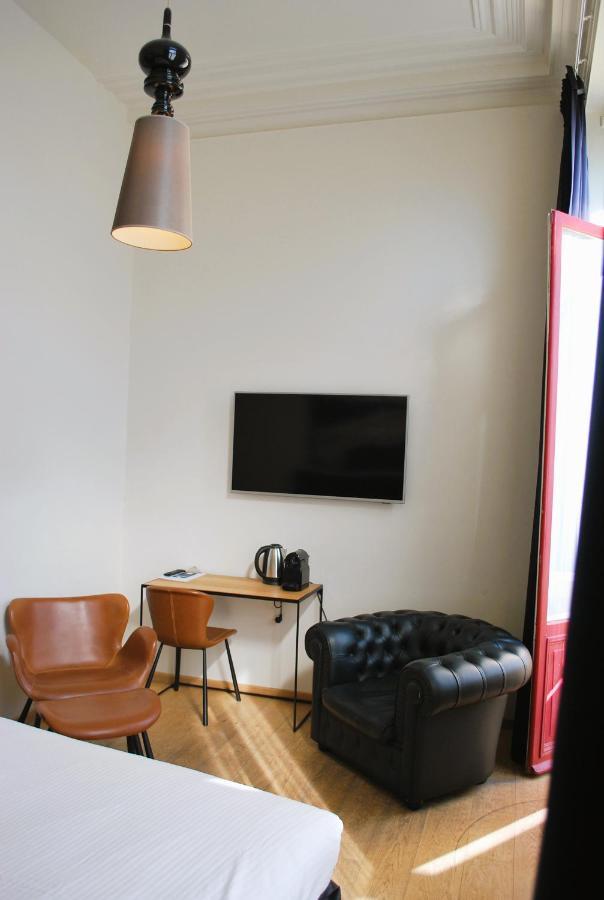 Large Double Room,1230483610:JPEG