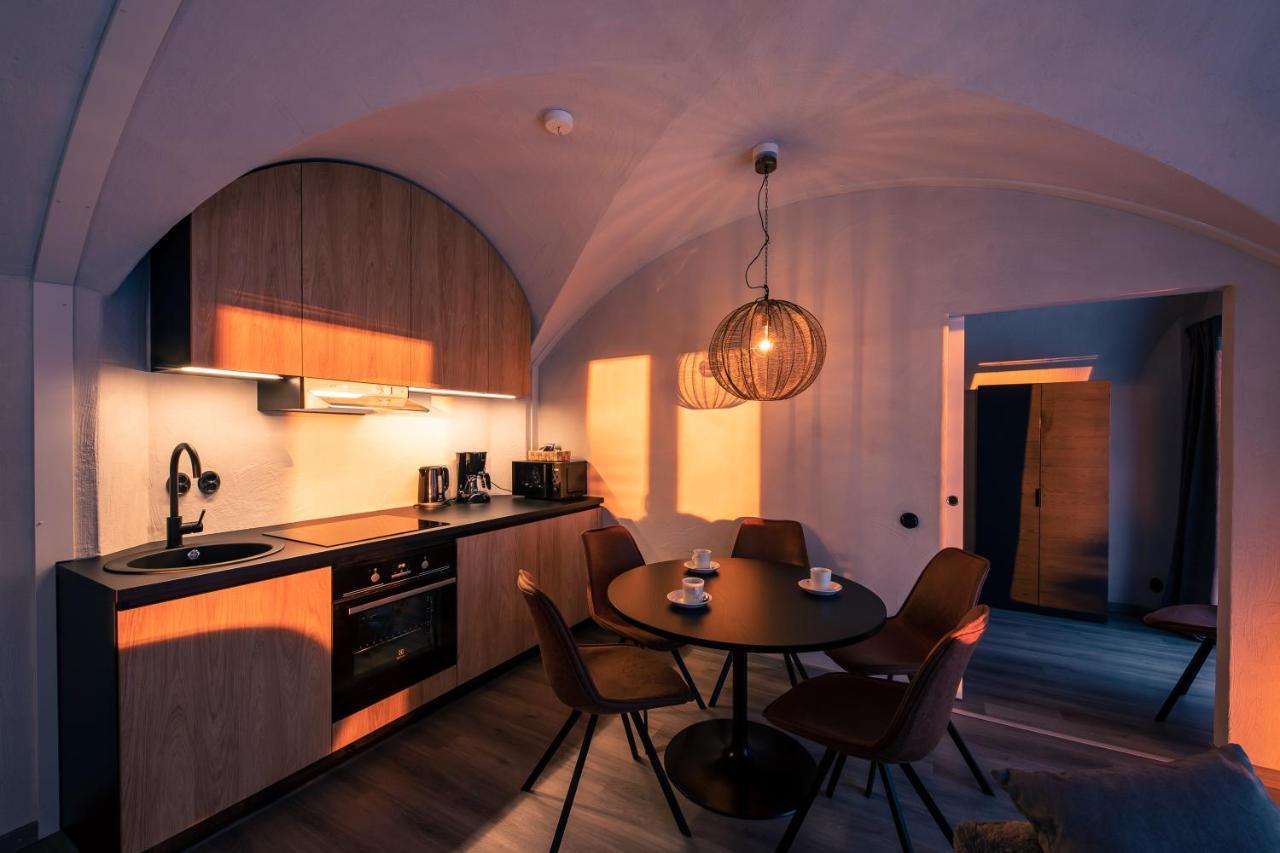 Apukka Lakeview Suite