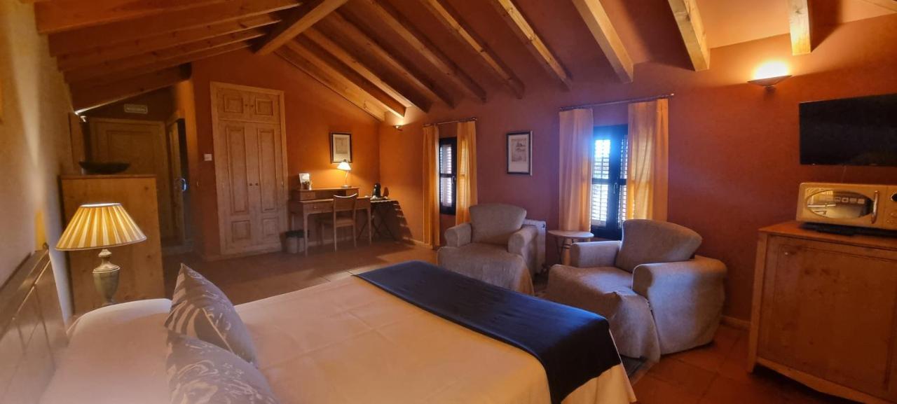Quadruple Room Bath