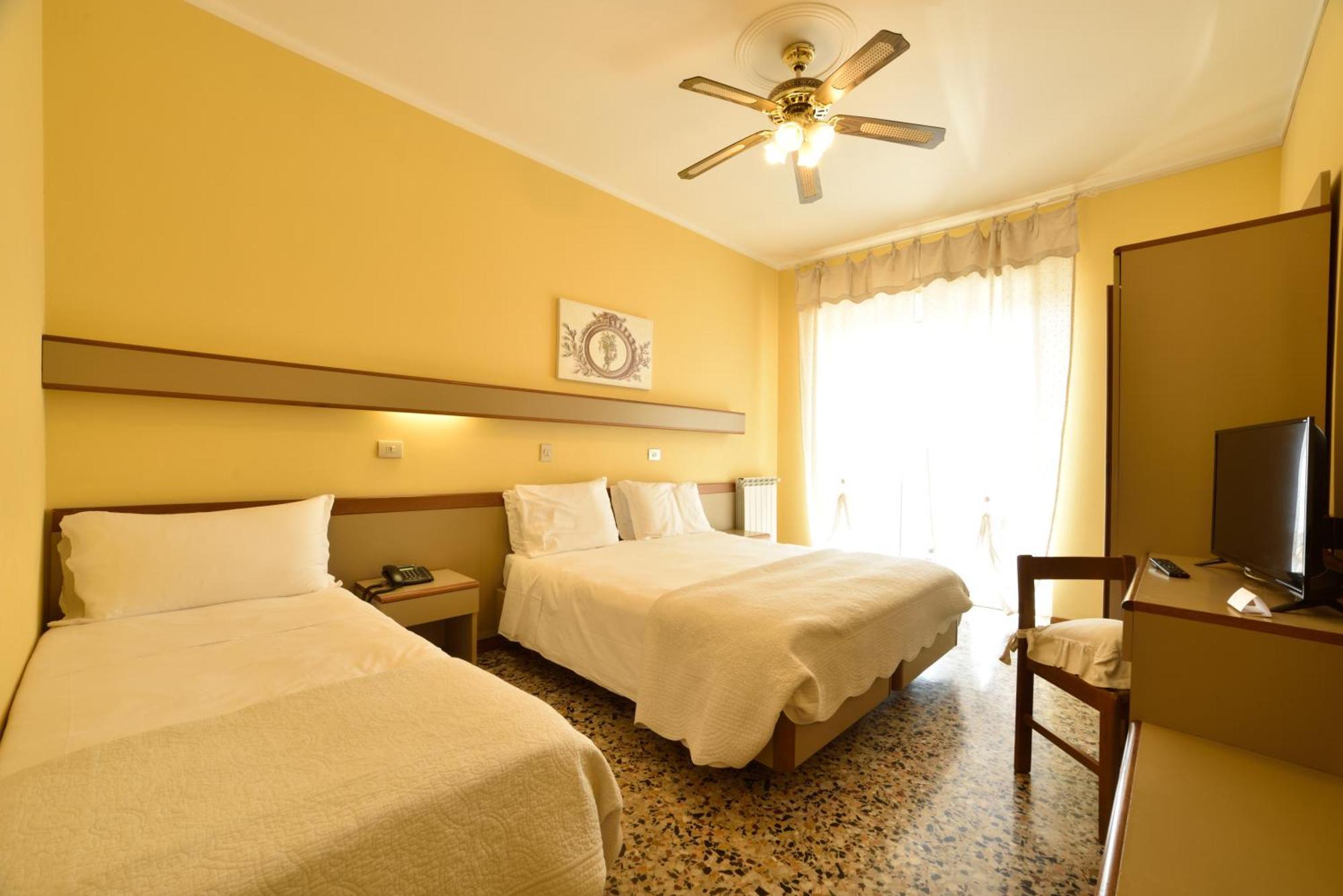 Standard Triple Room,1580153357:JPEG