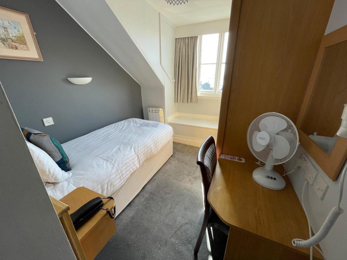 Standard Single Room,1533994543:JPEG