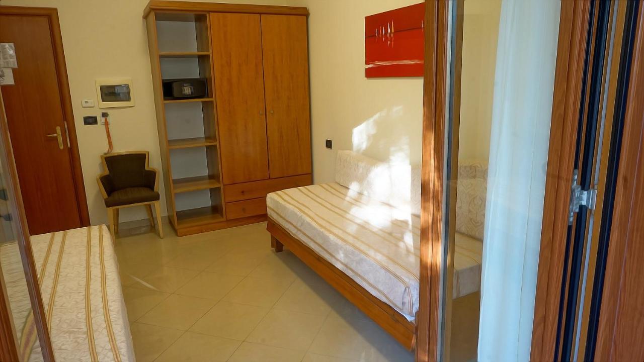 Familienzimmer mit Balkon