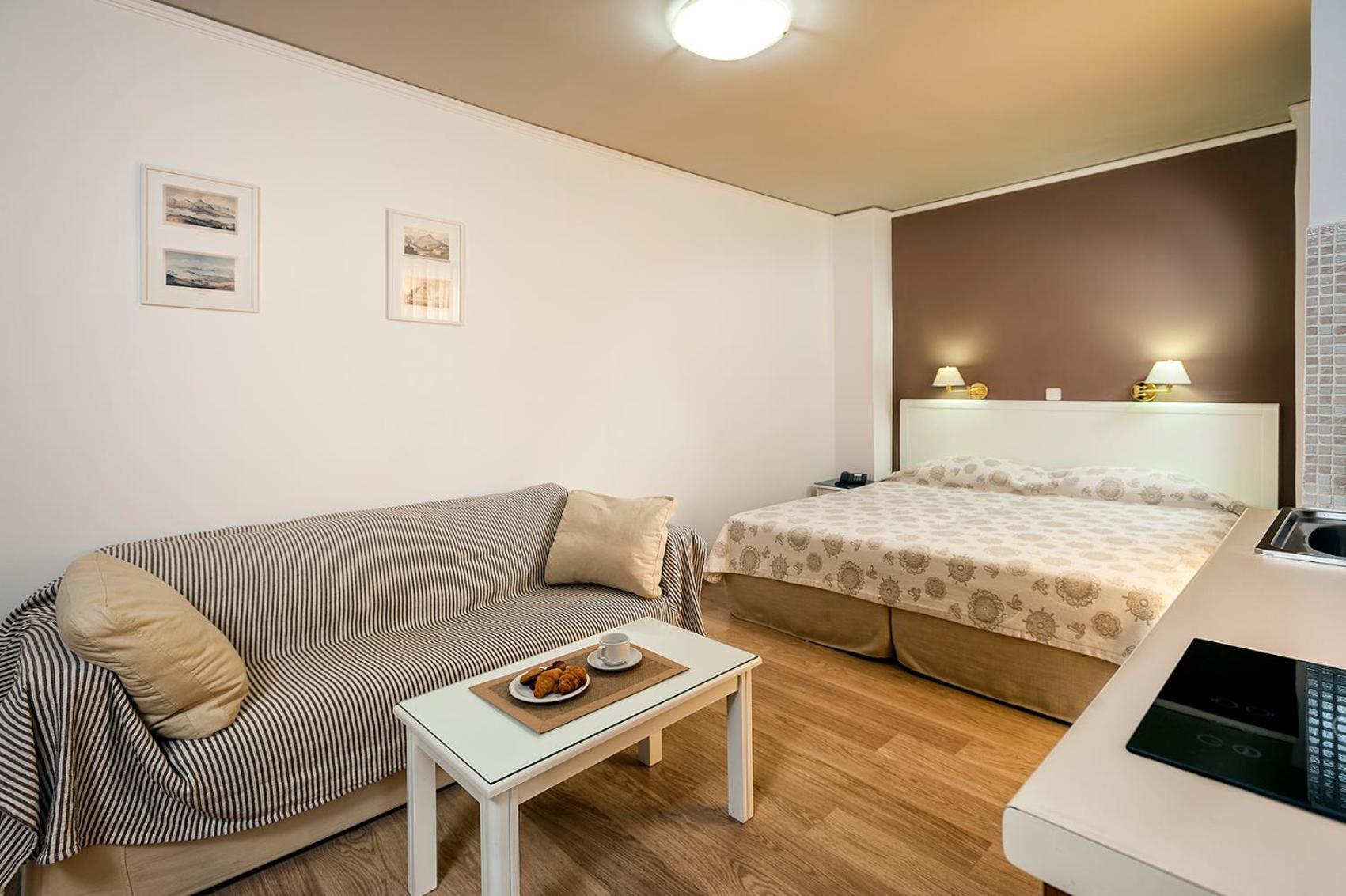 Economy Studio (2 Erwachsene)