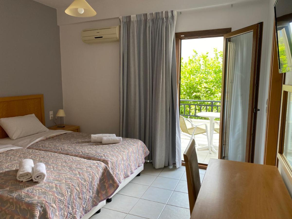 Standard Double or Twin Room,1237847305:JPEG