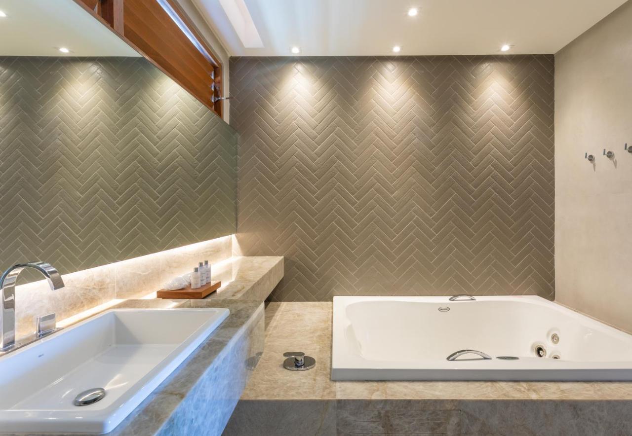 Suite Hot Tub