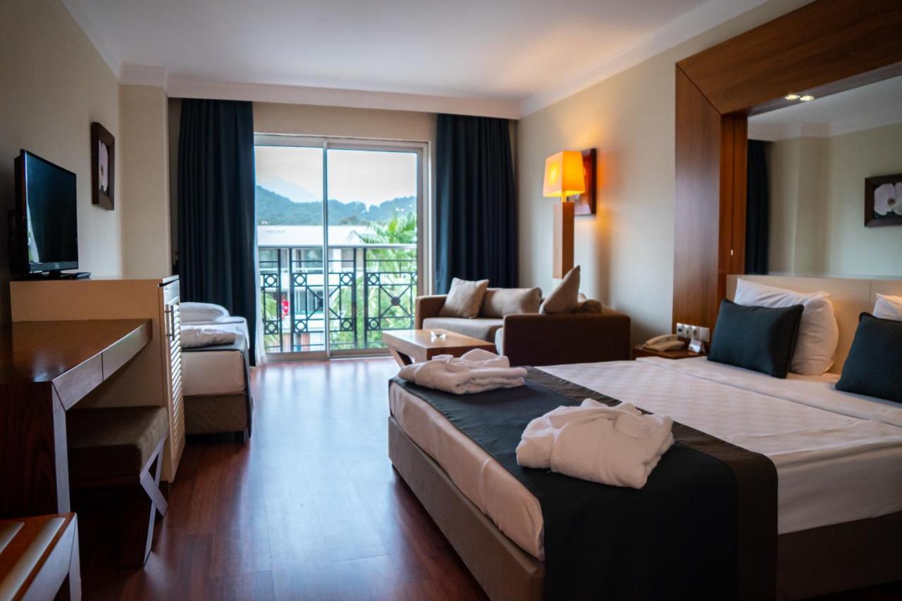 Double or Twin Room with Pool View