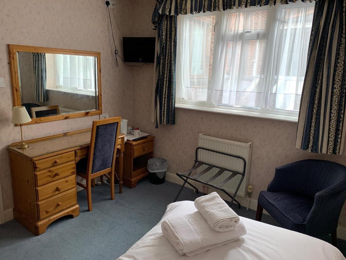 Standard Single Room