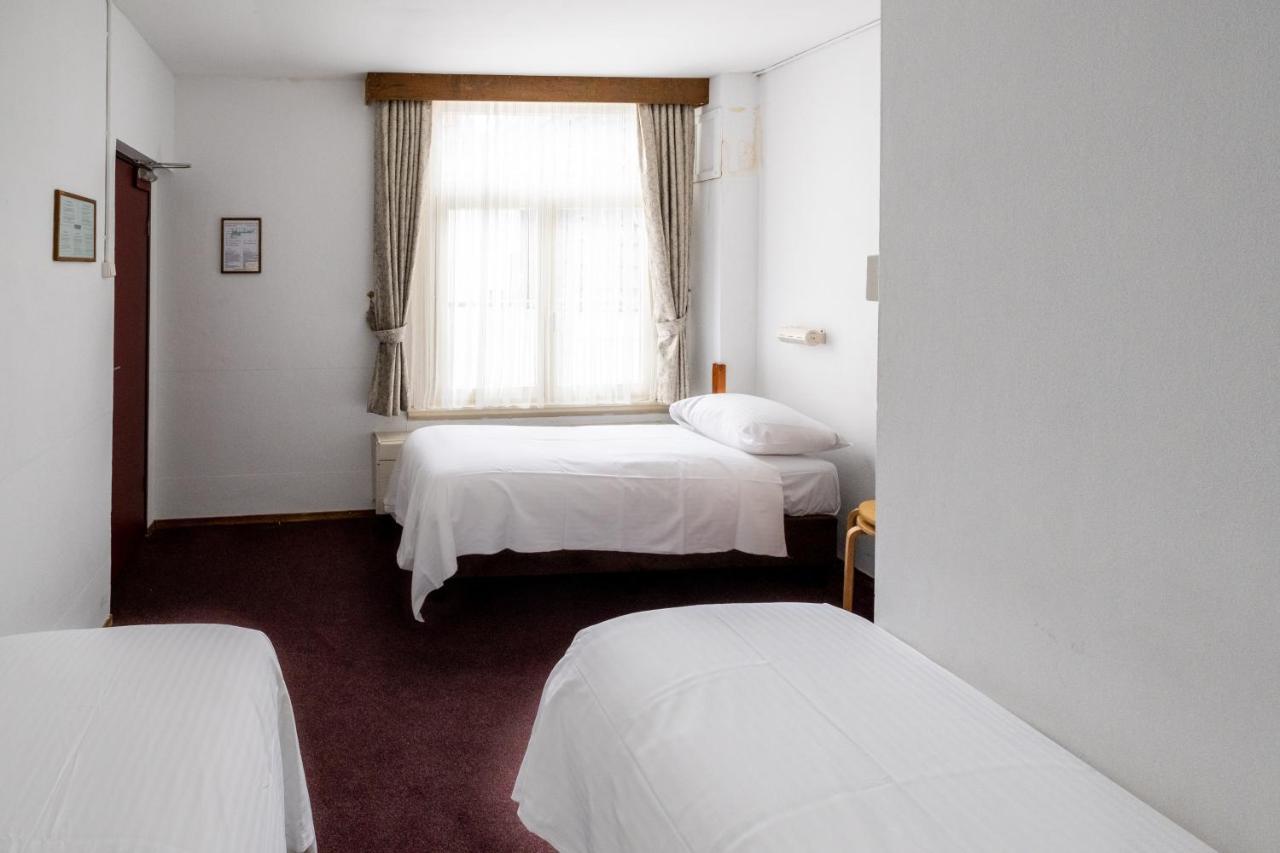 Basic Triple Room