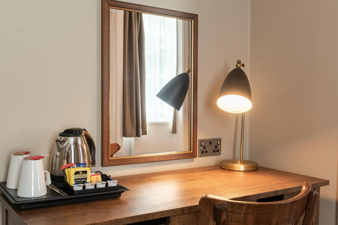 Family Room (2 Adults + 2 Children) with River View