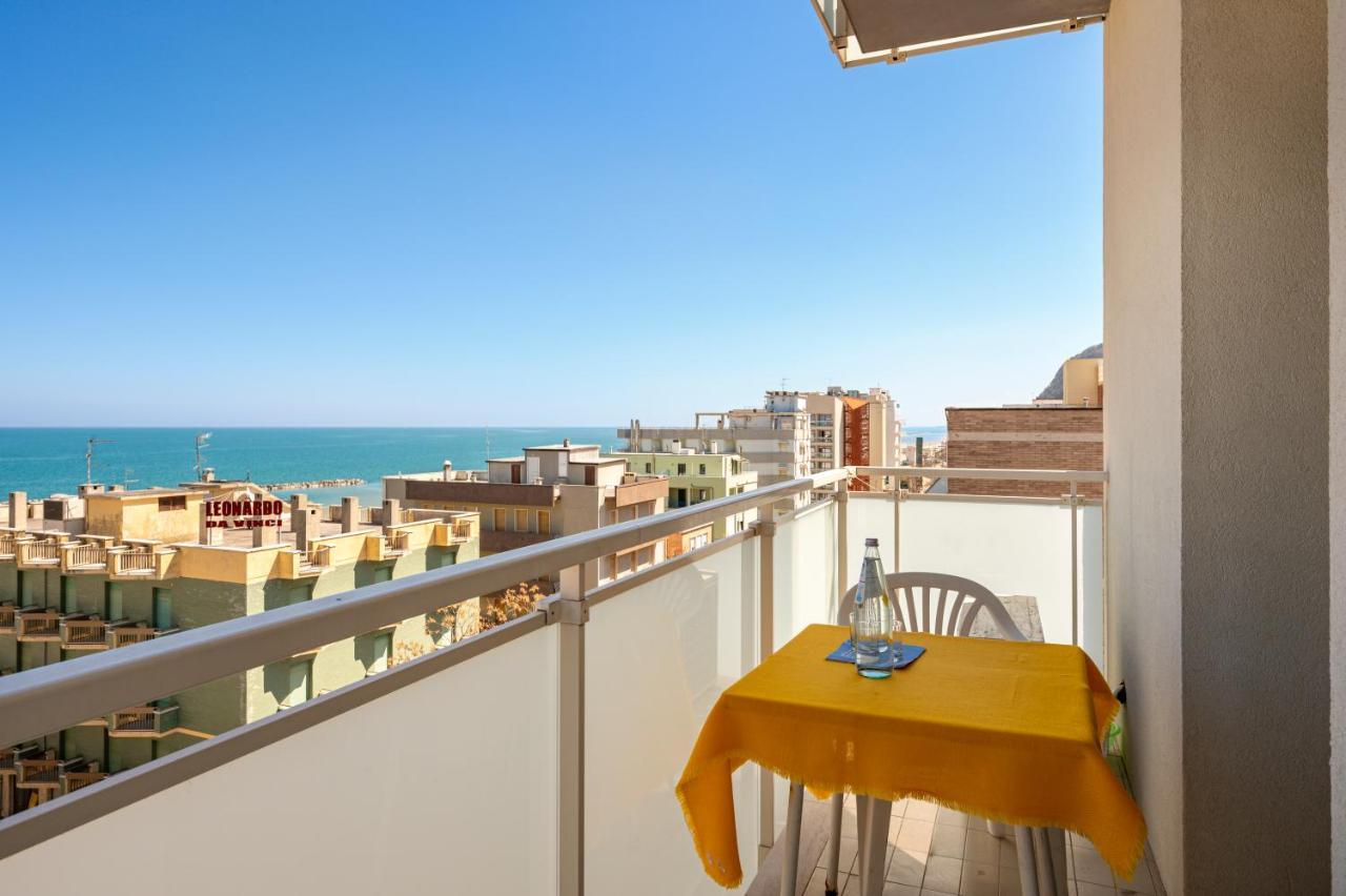 Camera Matrimoniale/Doppia con Letti Singoli con Vista Mare