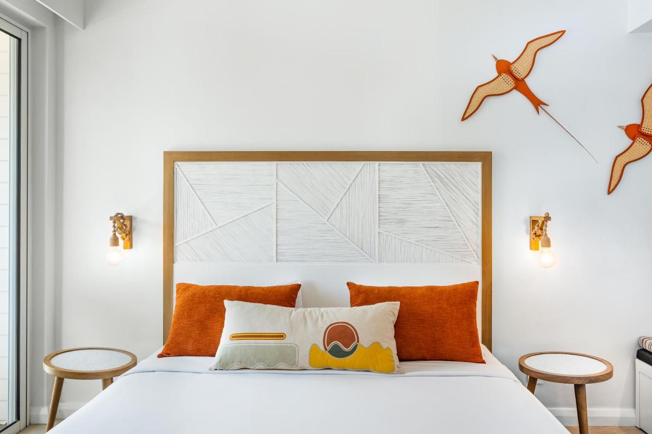Double or Twin Room Partial Sea View