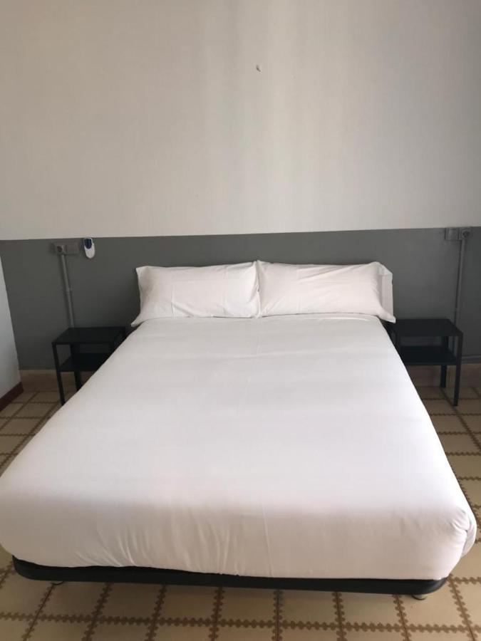 Budget Double Room,1246995148:JPEG